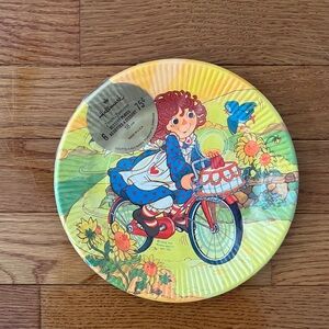 Vintage Hallmark Raggedy Ann Package of Six Dessert Plates Paper Plates